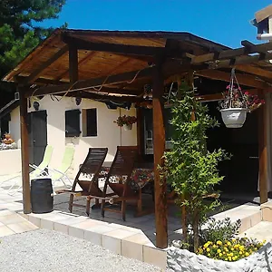  Bed & Breakfast Le Chamois Dort